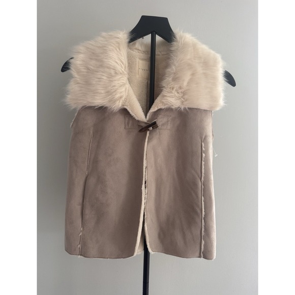 Copper Key Jackets & Blazers - 💙Gap Womens Sherpa Lined Tan Toggle Button Faux Suede Vest‎ Sz S 90s Y2K Boho
